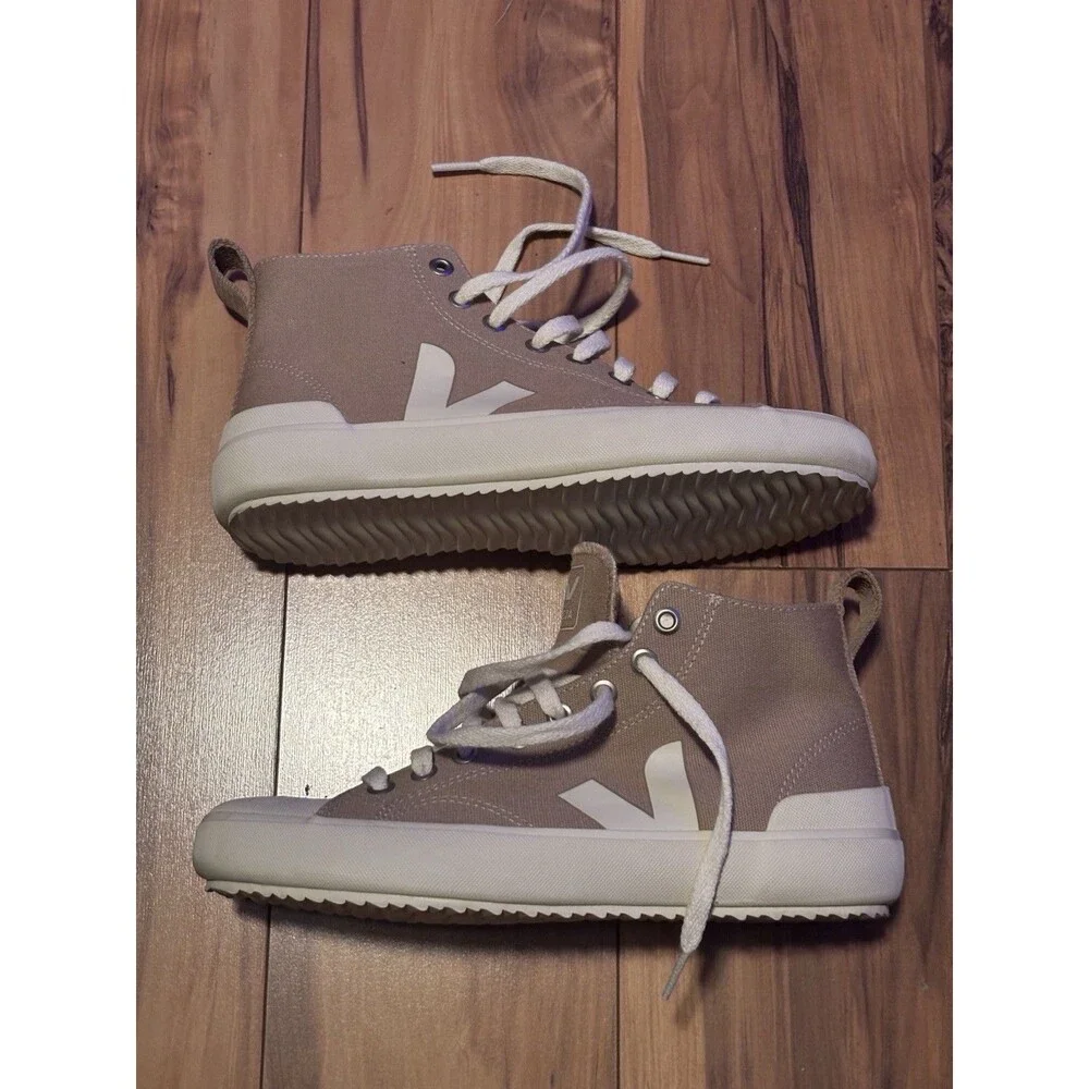 Veja size sneakers